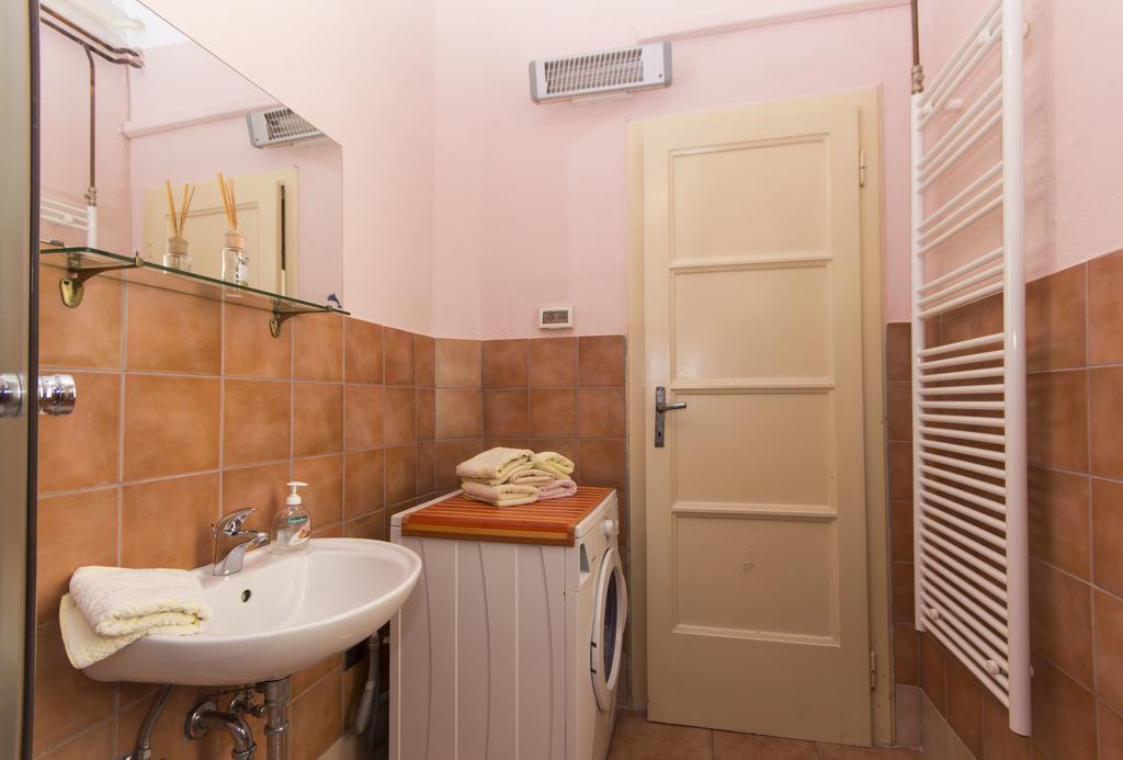 Spacious & Smart Center Apartment Пула Номер фото
