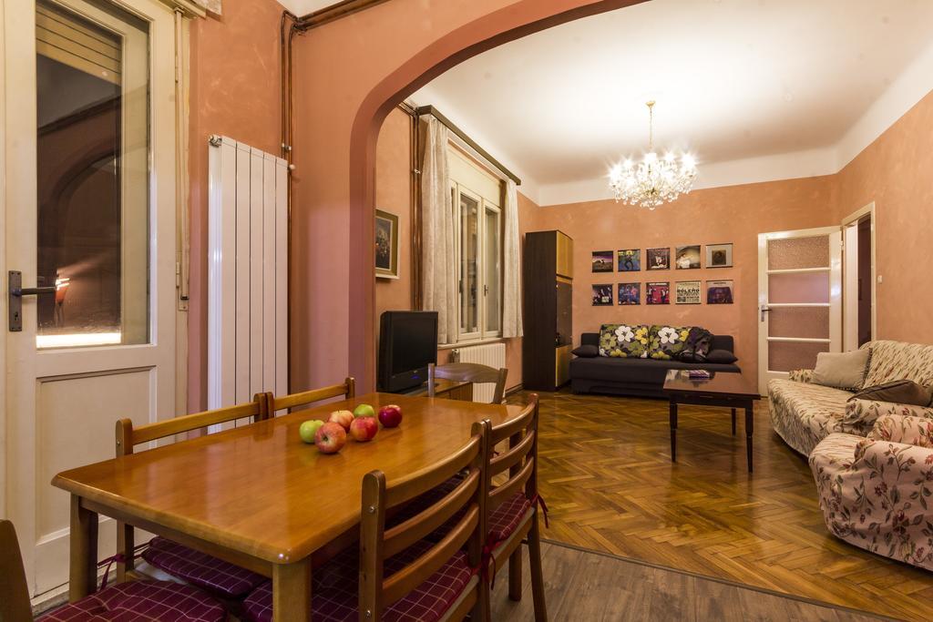 Spacious & Smart Center Apartment Пула Экстерьер фото