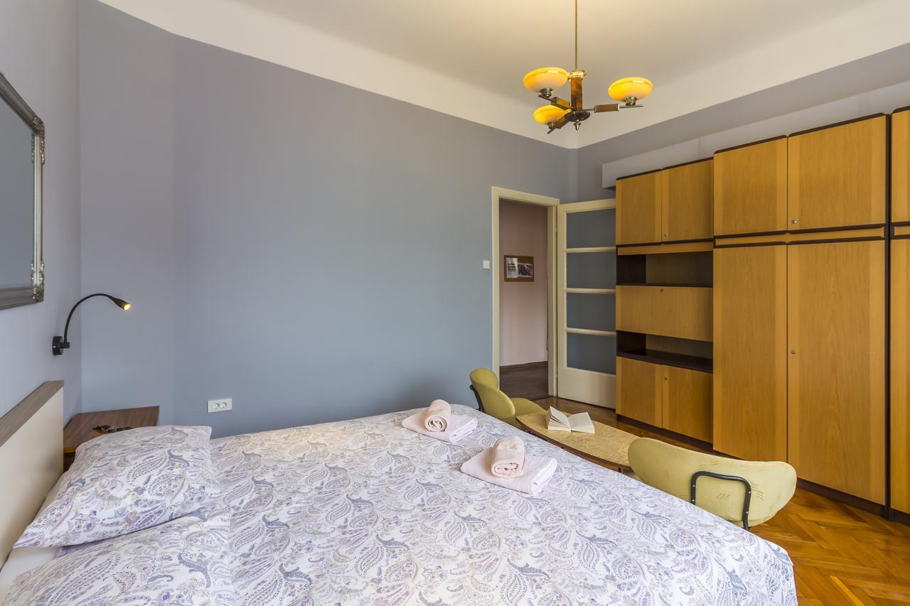 Spacious & Smart Center Apartment Пула Экстерьер фото