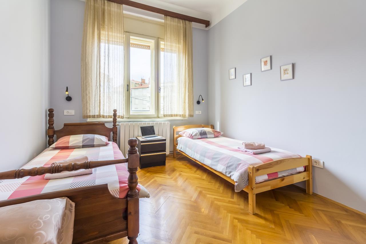 Spacious & Smart Center Apartment Пула Экстерьер фото